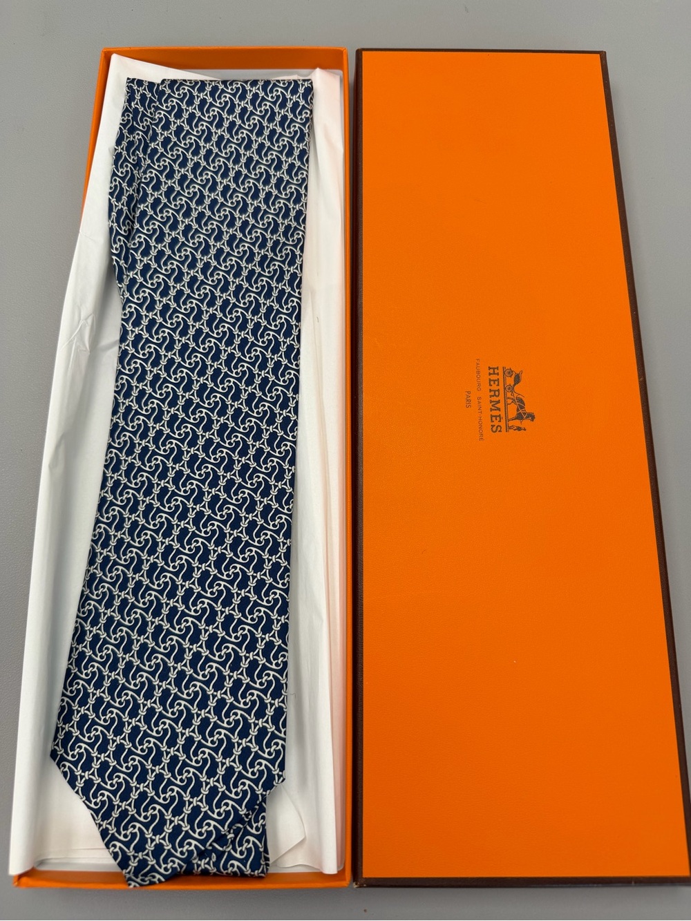 Hermes Navy and White Printed Silk Tie - Picture 1 of 3